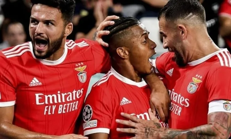 Tại sao các cầu thủ lại rời CLB Benfica?