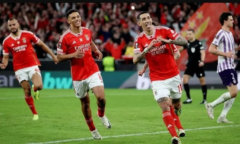 Benfica đấu với Rangers: Phần thắng thuộc về đội nào?